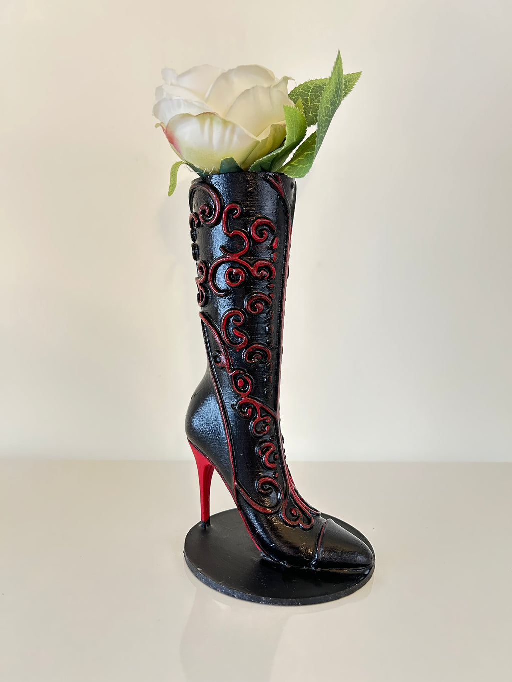 Dark Heel / Karanlýk Topuk Decor Obje