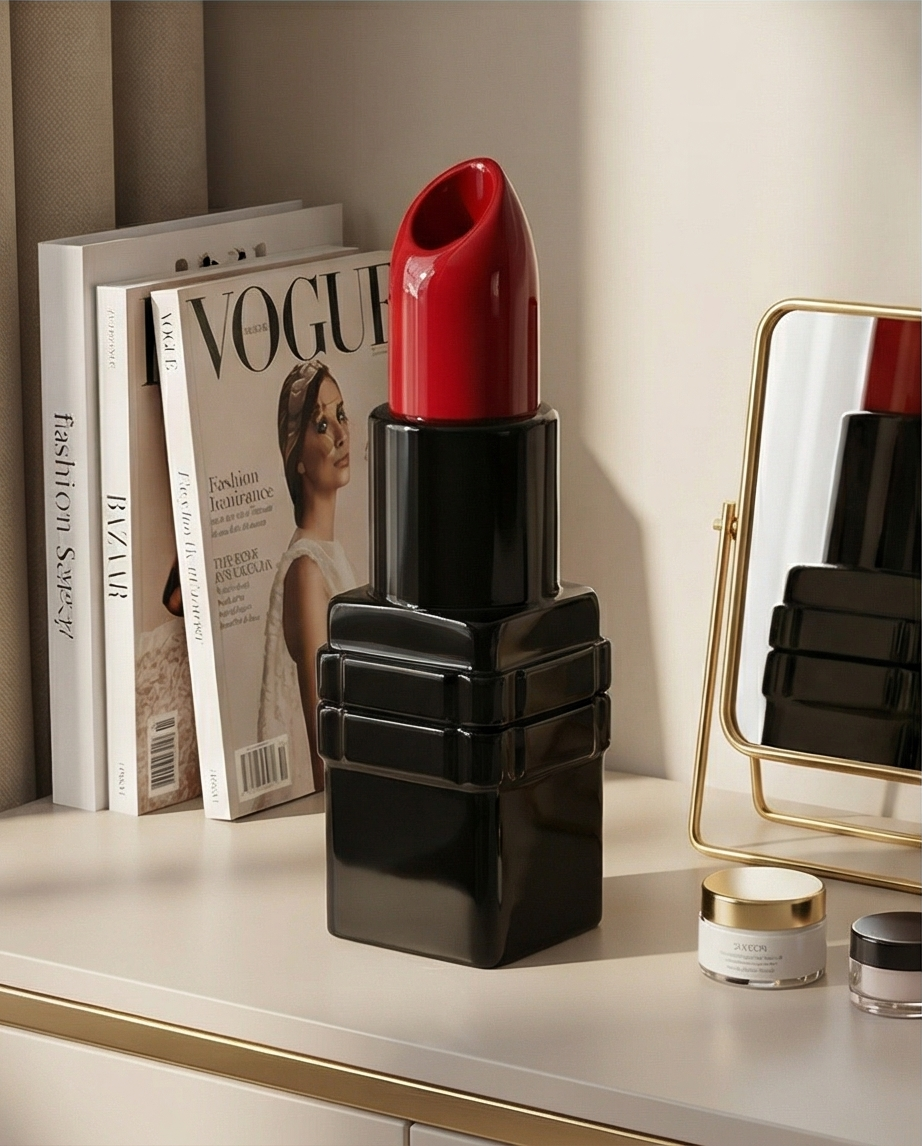 Noir Kiss / Siyah Öpücük Decor Vazo